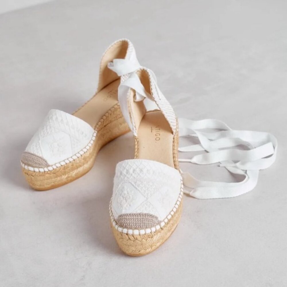 New Contigo Lace-Up Espadrilles (Size 7.5)